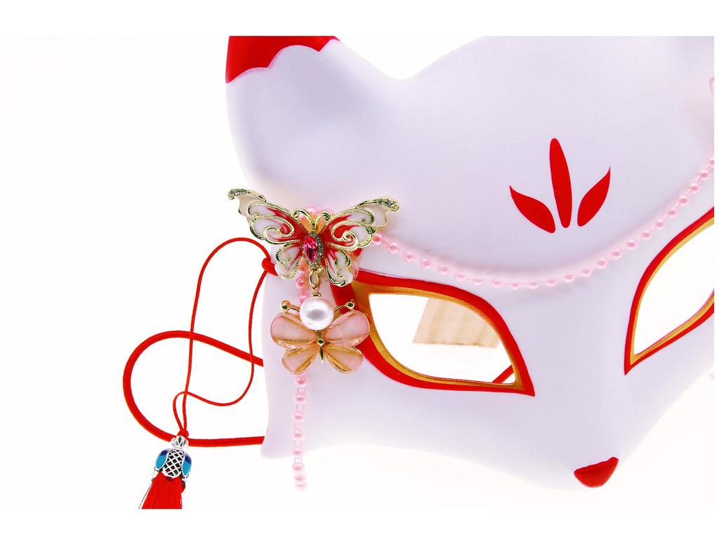 Japanese Style Half-Face Mask: Romantic Fairy Fox with Butterfly Design