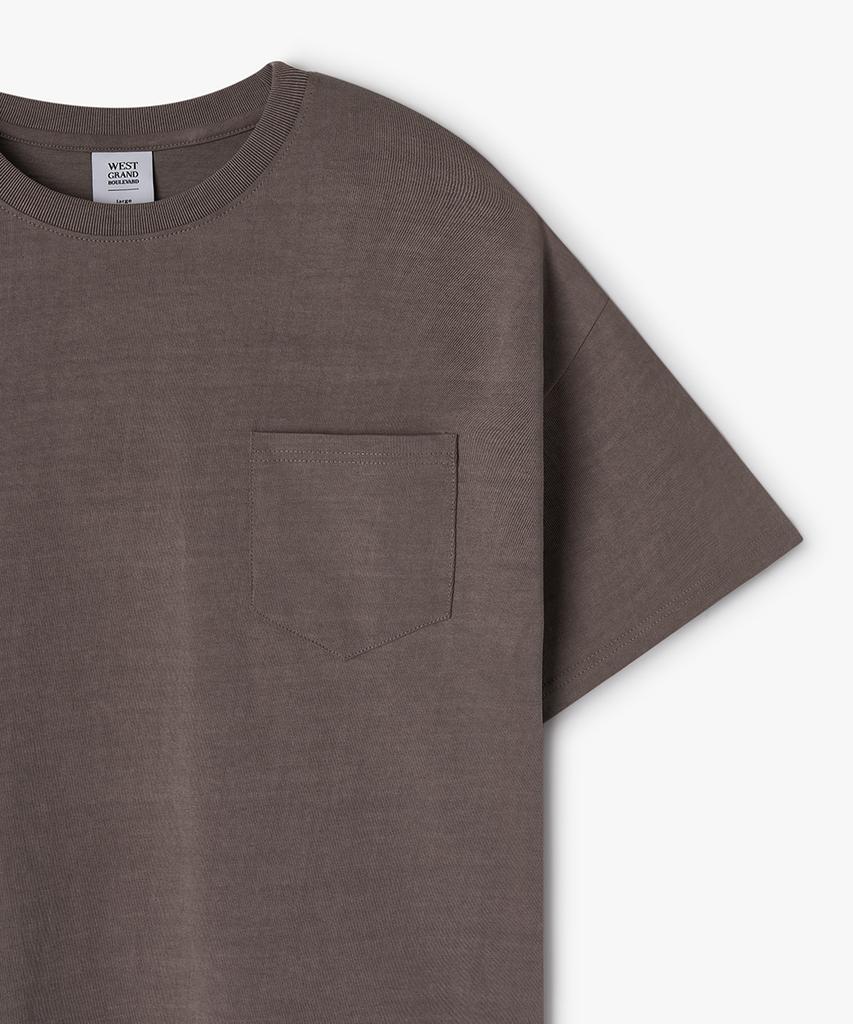 WEST GRAND BOULEVARD Urban Pigment One Pocket Crop T-Shirt Cocoa