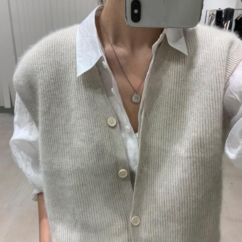 Women Cardigan Sweater Vest Loose Autumn And Winter Wool Knitted Vest Sweater For Women Loose Solid Sleeveless Sweaters 16348
