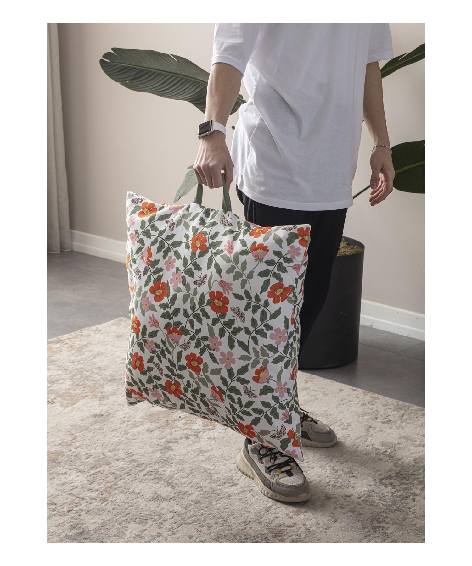 

Декоративная напольная подушка с наполнителем