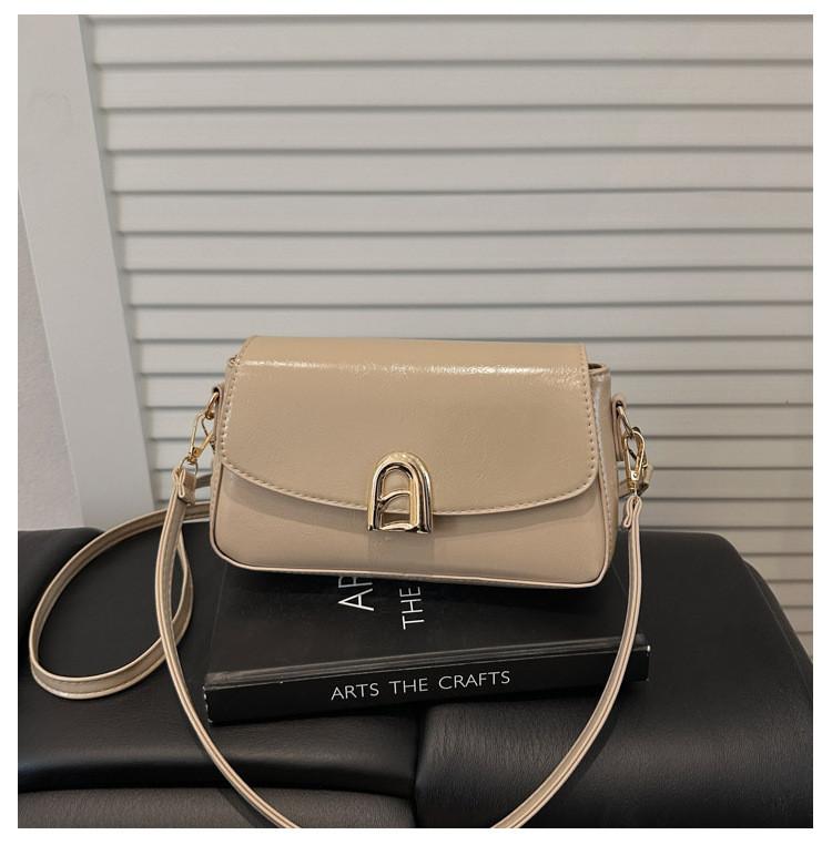Retro Ladies Crossbody Bag With Pu Material For Daily Street Style