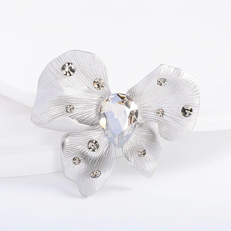 Retro Velký motýl Vysoce kvalitní slitina Brože z imitace křišťálu pro ženy Muži Přehnaná živůtka Coat Pin Příslušenství Šperky