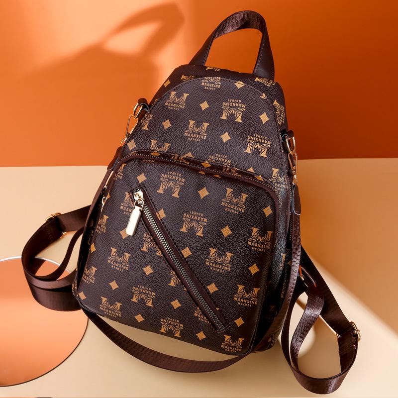 New Soft Leather Backpack Women's Korean Fashion High-capacity Women's Travel Business Backpack Simple Leisure Bag