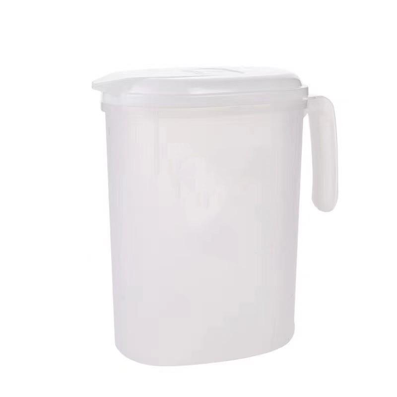 Large-Capacity Japanese Heat-Resistant Plastic Water Pitcher for Cold Beverages