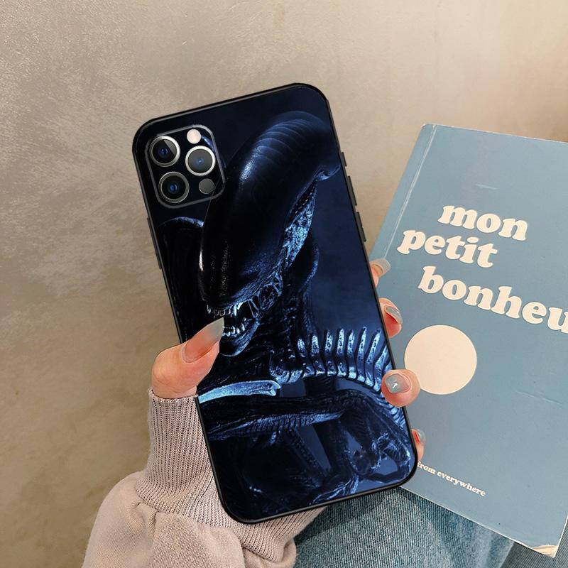 

Alien Horror Case For iPhone 17 Air 13 16 15 11 12 14 Pro Max 13 mini XR 15 16 Plus 16e Back Cover Shell iPhone 12