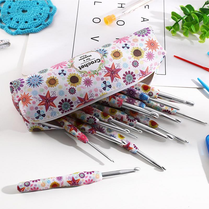 Crochet Hooks Set 14 Sizes Ergonomic Knitting Beginners Soft Grip Crochet Hook For Teens Adults Boys Girls Enthusiasts Socks