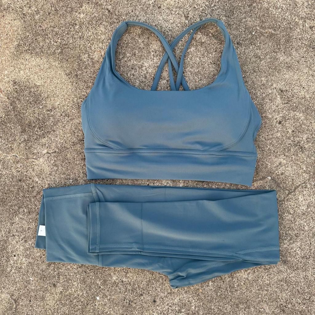 2-Piece Yoga Set: Cross-Back Sports Bra with Removable Pads & High-Waist Leggings
