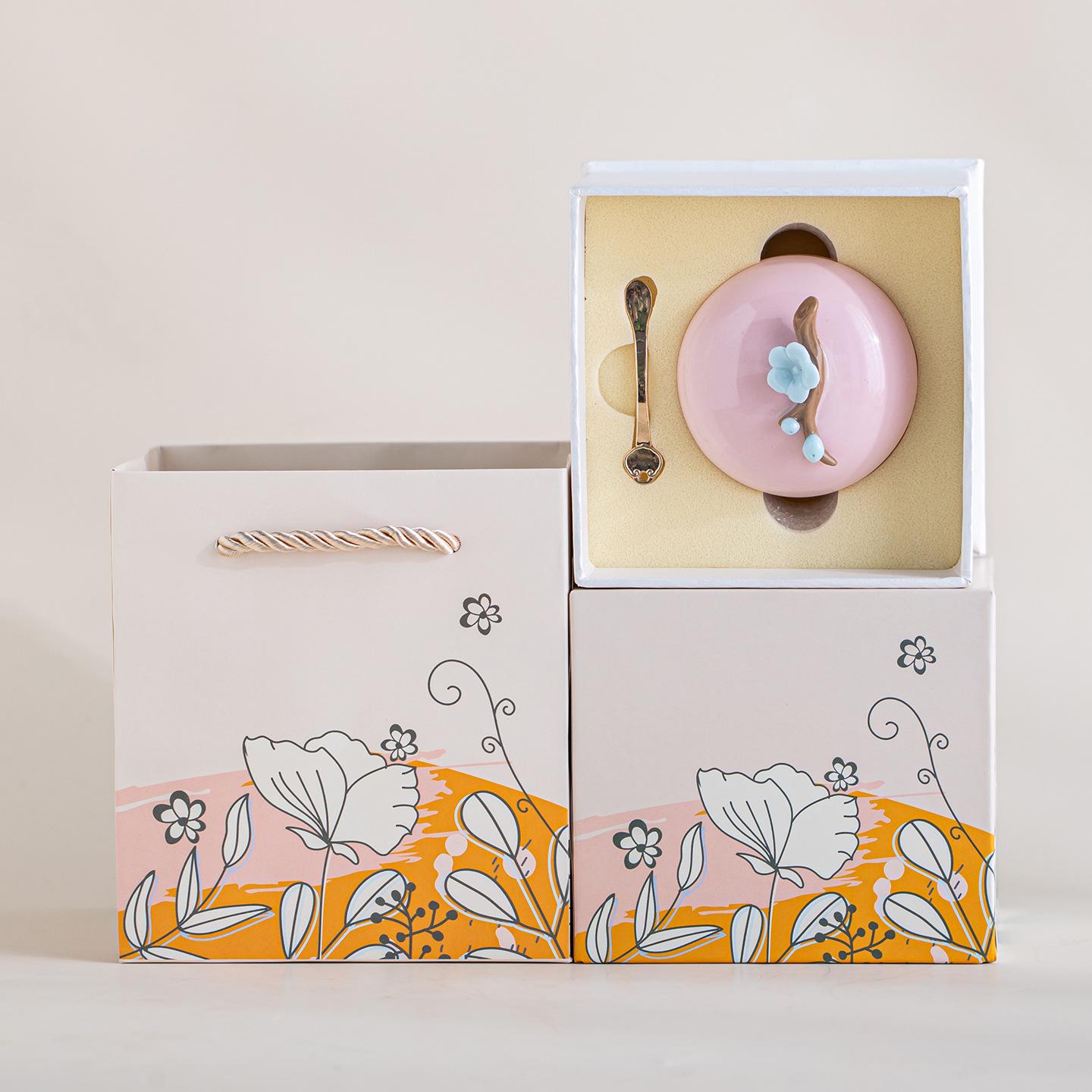 

Handmade 40g Pinch Flower Solid Perfume in Ceramic Jar - Ancient Style Gift Box for Company Events Pear Blossom