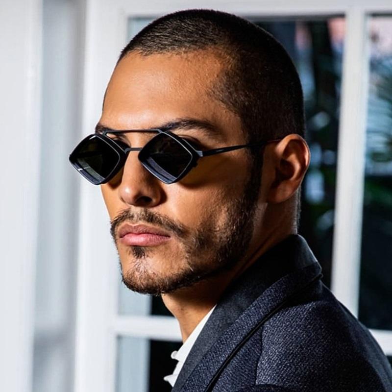 Vintage Steampunk Unisex Sunglasses Luxury Designer Punk Glasses Rhombus Alloy Frame Shades for Men and Women