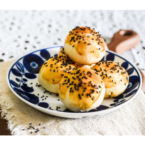 CHEFMADE Multi-Function Cake Mold, Cookie/Biscuit Mold, Cream Puff Mold, 12 Cavities, Custom Design