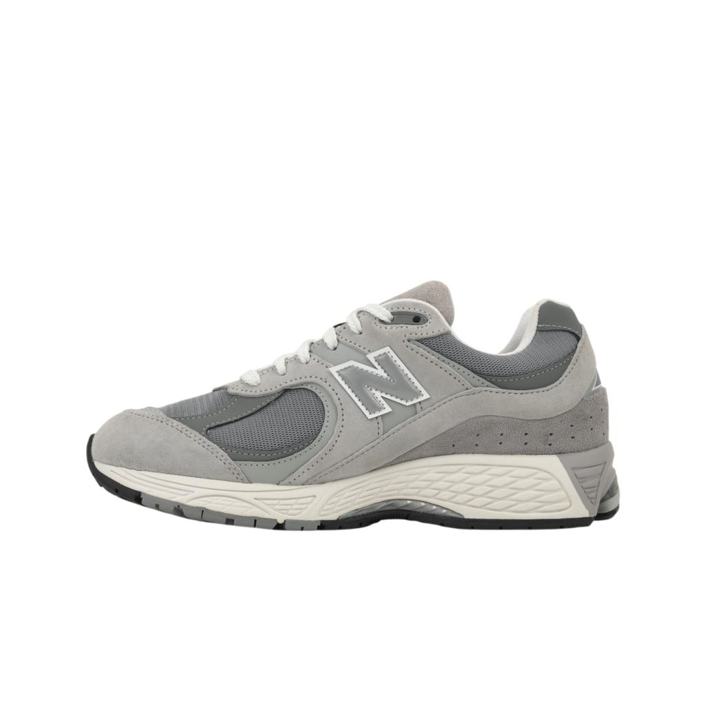New Balance 2002R GORE-TEX Concrete Unisex Sneakers Grey Harbor-Grey Slate-Grey M2002RXJ
