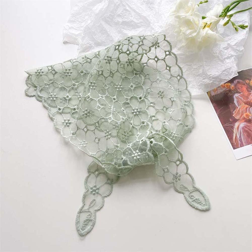 Foulard a Triangolo in Pizzo Traspirante Protezione Solare Leggero Sottile Fascia con Fiori Ricamati Sciarpe Stile Pastorale Sciarpa da Testa in Ramia