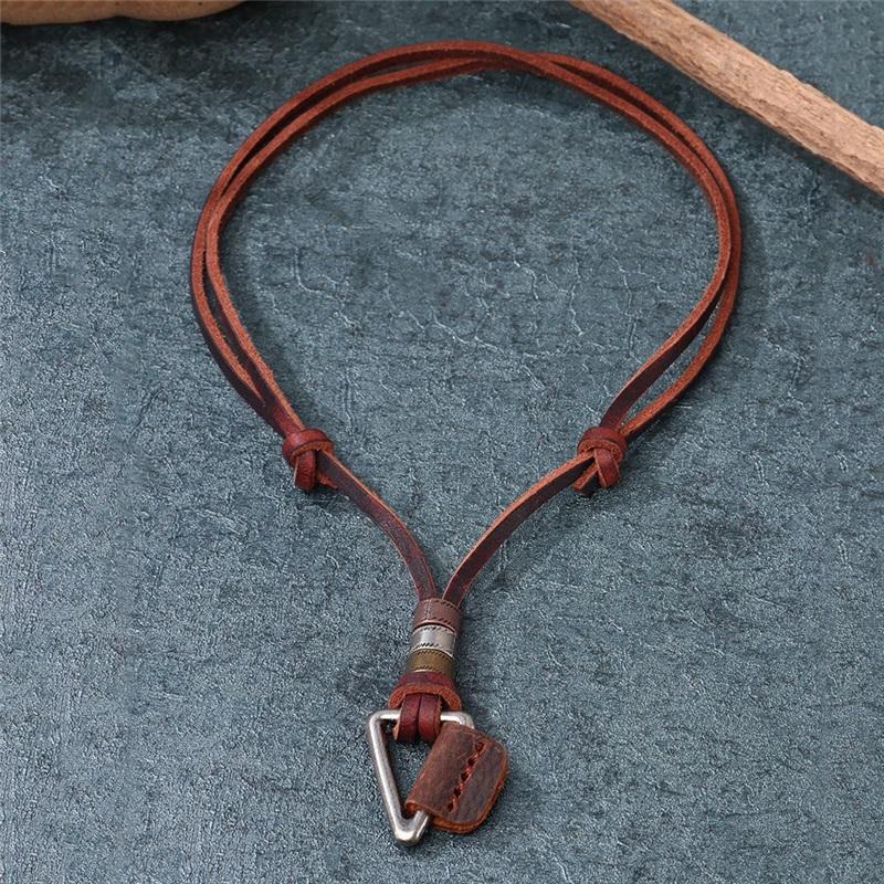 European And American Ladies Necklace Double-layer Winding Necklace Simple Clavicle Chain High-end Sense Suitable For Parties And Beach Vacations