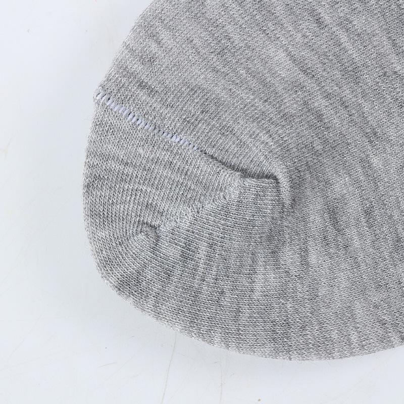 Men Spring and Summer Cotton Pure Color Casual Low Top Shallow Mouth Design Boat Socks