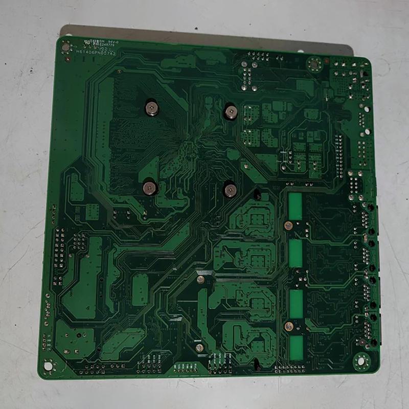 

ITX-M9F ВЕР:1.5D Чотиримережевий порт Промислова материнська плата керування J1900 DDR3