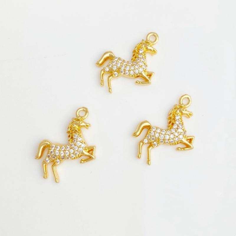 

Zirconia Unicorn Pegasus Pendant with Micro-inlaid Color Diamonds