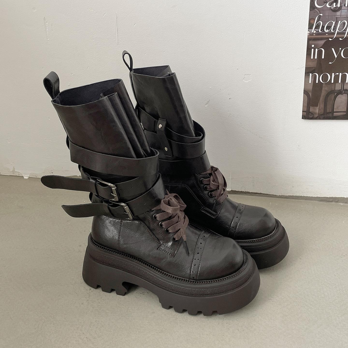 

Ботинки Мартин на платформе в стиле черного британского фанка для женщин, новинка осени 2025 года, с толстым высоким каблуком и короткой голенью 40 коричневый