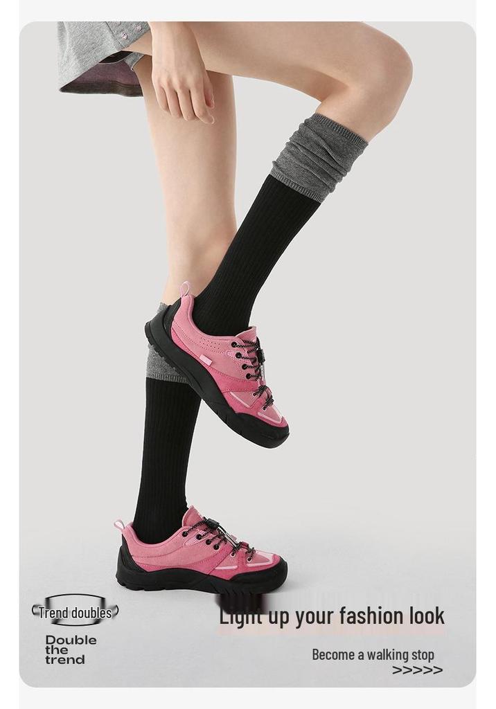 Renaissance Women's Seamless Color Block Mid-Calf Socks: Autumn/Winter Versatile Piled-Up Style
