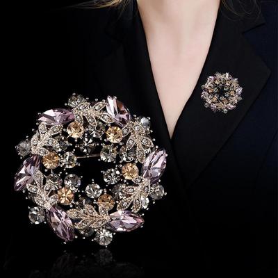Elegante Broche Corona de Flores de Bauhinia - Retro, con Incrustaciones de Diamantes, Accesorio Exquisito