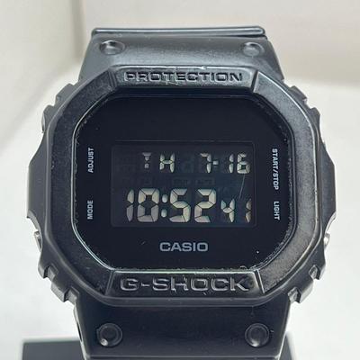 Used 64 G-SHOCK CASIO DW-D5500BB New Battery Serviced