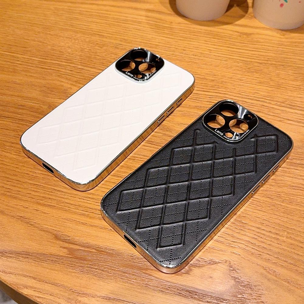 For iPhone 15 Pro Case Electroplated Silver Edge Rhombus Pattern PC + PU Leather Phone Back Cover