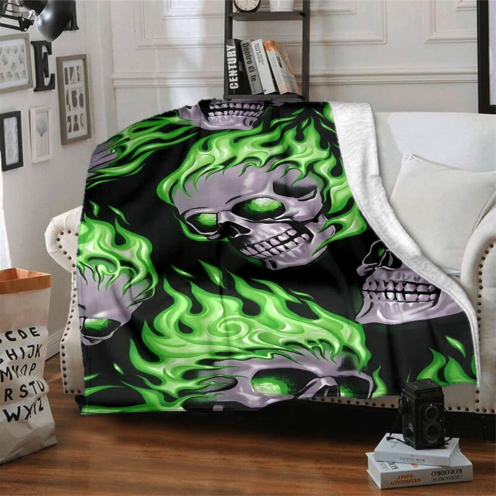 1pc Flame Skulls Blanket, Lightweight Flannel Throw Blanket For Sofa, Bed, Travel195