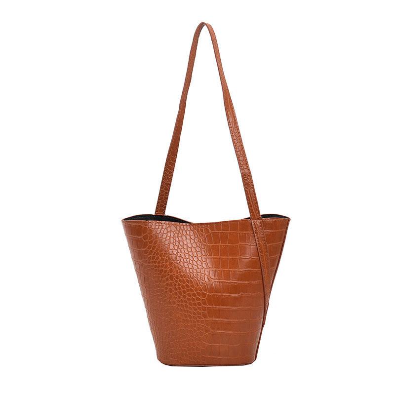 Stylish Large Capacity Women's Handbag 2023 Trendy Fashionable Commuter Bucket Bag