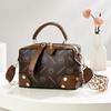 Temperament and Texture Messenger Bag 2025 New Exquisite Women's Bag Daily Casual Handbag