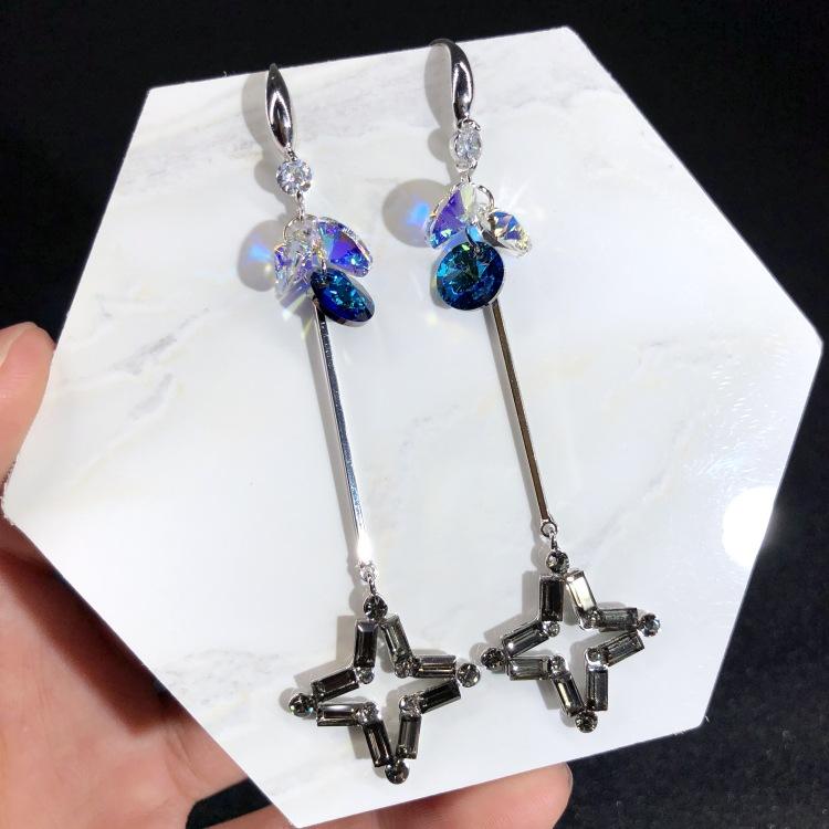 Austrian super flash crystal earrings, stud earrings, niche high-end temperament earrings, long simple earrings, 925 silver needles.