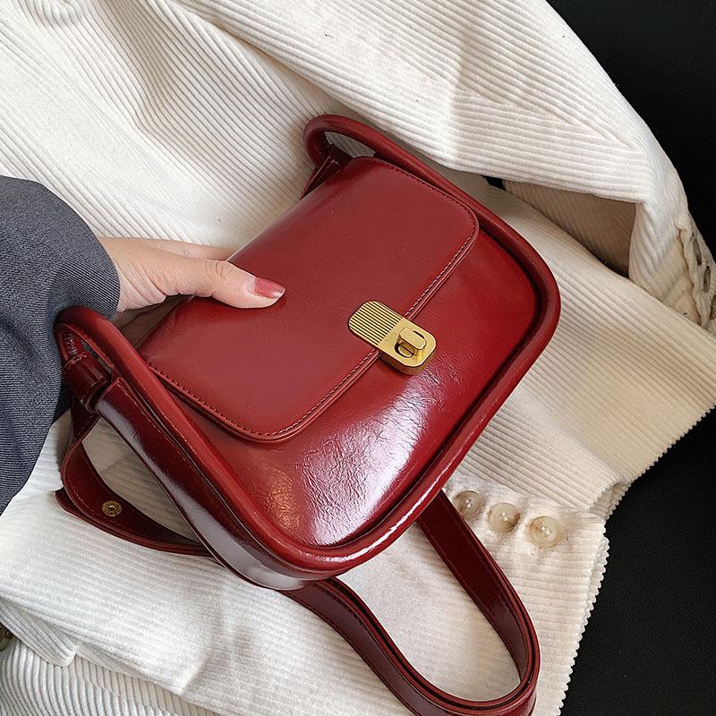 Textured Red Small Bag Women's 2026 Spring and Summer New Versatile Oblique Span Bag Single Shoulder Underarm Small Square Bag