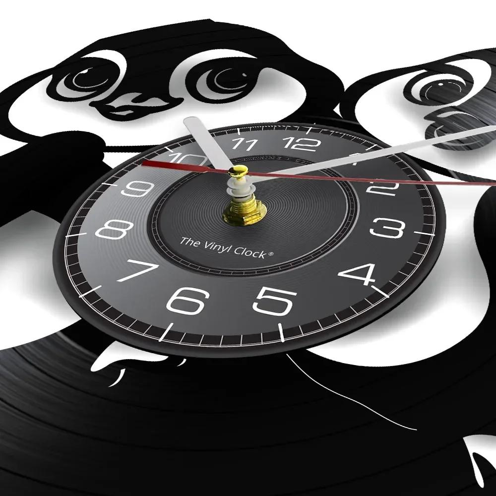 Cute Penguin Mural Wall Clock Baby Penguin Vinyl Record Wall Clock Penguin Family Children's Room Decoration Wall Watch Gift