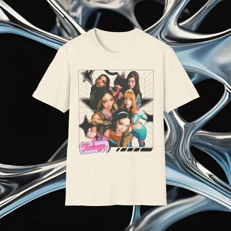 KATSEYE Dievčenská skupina Y2K Retro Kolážový Grafický Biely Tričko | Globálny Popový Idol Fanúšikovské Streetwear Merch Tričko
