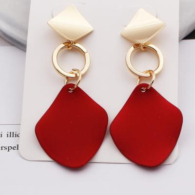 1 Pair Women Dangle Earrings Contrast Color Rhombus Shape Durable Drop Earrings Lady Accessory