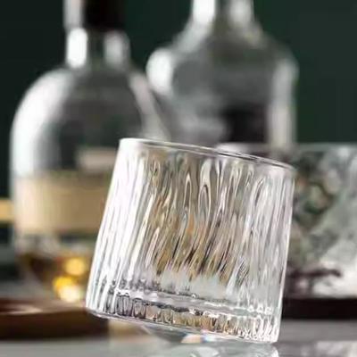 Zestaw 2 szt. 10oz Szklanki do wirowania 300ml Nowatorskie Kreatywne Grube Kryształowe Szklanki do Whiskey Kieliszki do Wina Kubek do Picia Naczynia do Picia do Kuchni