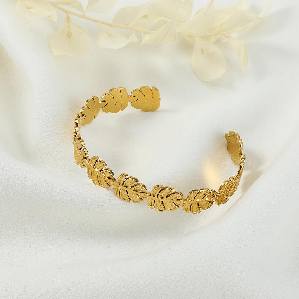 European and American ins wind leaves surround stainless steel bracelet, simple and fashionable metal open bracelet jewelry titanium steel