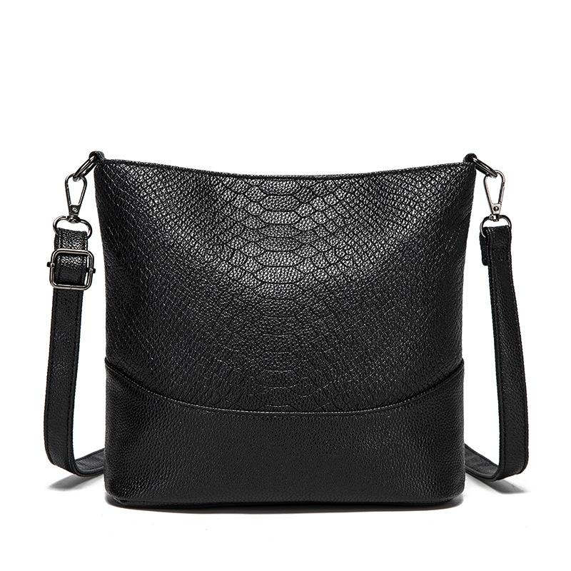 

Women s Wide Shoulder Strap Webbing Bag New Crocodile Pattern Trendy New Single Shoulder Crossbody Bucket Bag чёрный