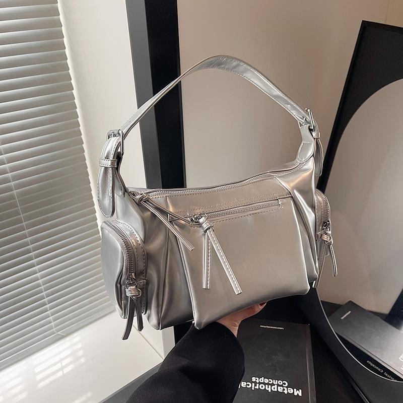 Autumn and winter trend locomotive style multi-pocket underarm bag women's commuter fashion PU soft leather solid color messenger bag