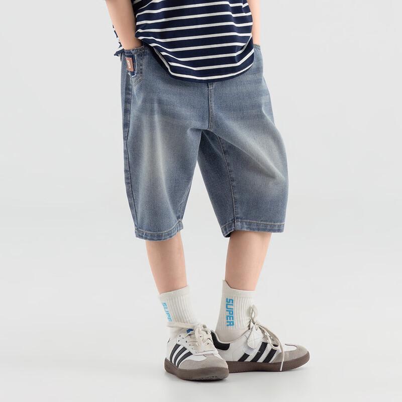 

Свободные джинсовые шорты для мальчика 110