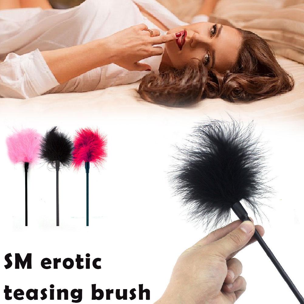1PCS High-quality Fun Feather Supplies Feather Brush Tease Stick Couples Men And Women Sex Accessories Multi-color Optional