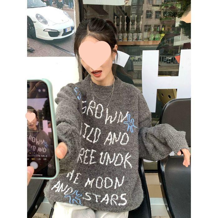 

Korean Style Embroidered Letter Loose Knit Sweater - Women s Autumn/Winter Round Neck Outerwear S (suggested for 80-95 jin)