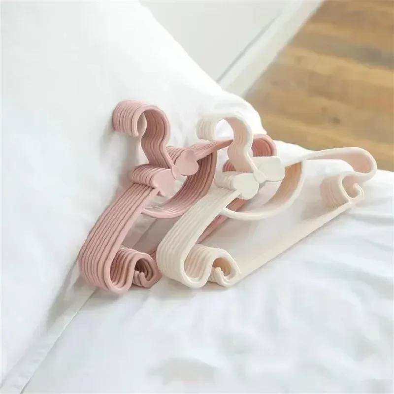 New 5PC/Set Clothes Hanger Kids Toddler Baby Coat Storage Plastic Hangers Hook Household Clothing Organizer Home Supplies