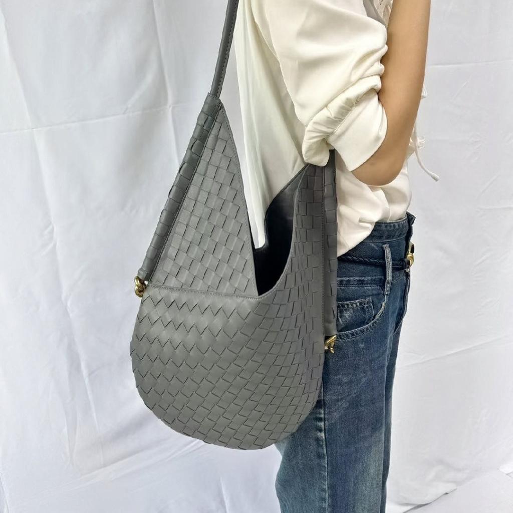 2026 New Handmade Woven Bag