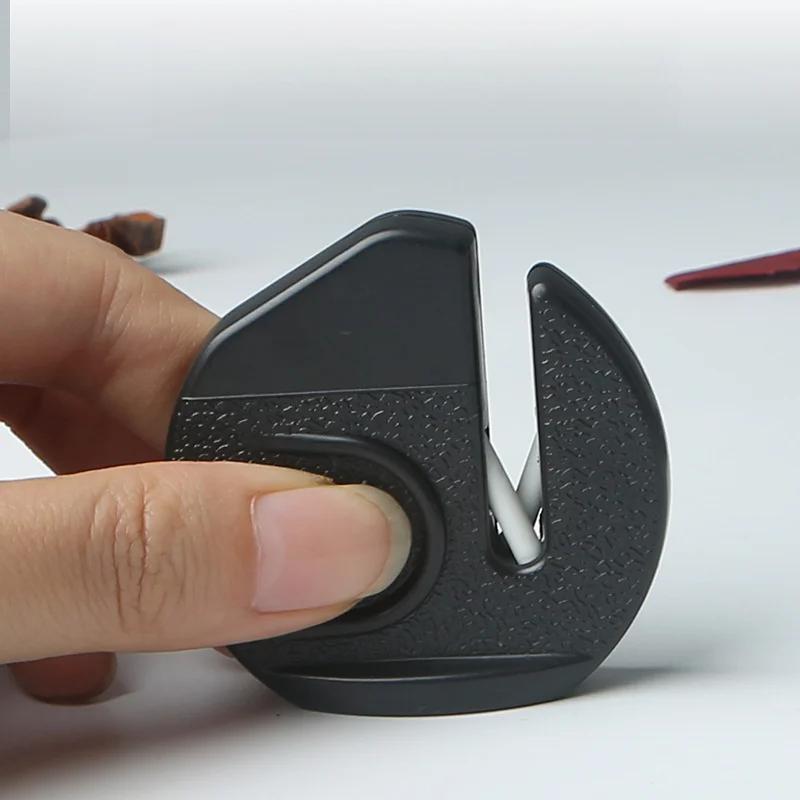 Small Polishing Tool Portable Mini Sharpener Made of Ceramic Stone Material Suitable for Outdoor Camping and Kitchen Use
