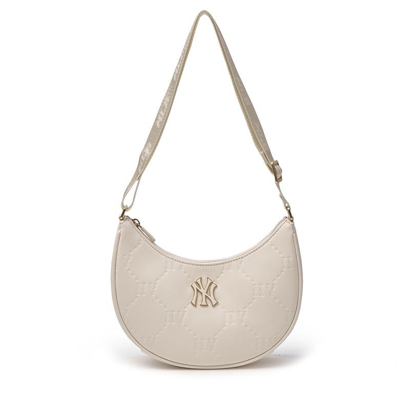 

MLB New York Yankees Dark Pattern All Over Print NY Logo Underarm Handheld Crossbody Bag Solid Color Shoulder Bag Women Bags Silver Cream 7ACRMD75N Logo Silver,Basic Set (Bag)