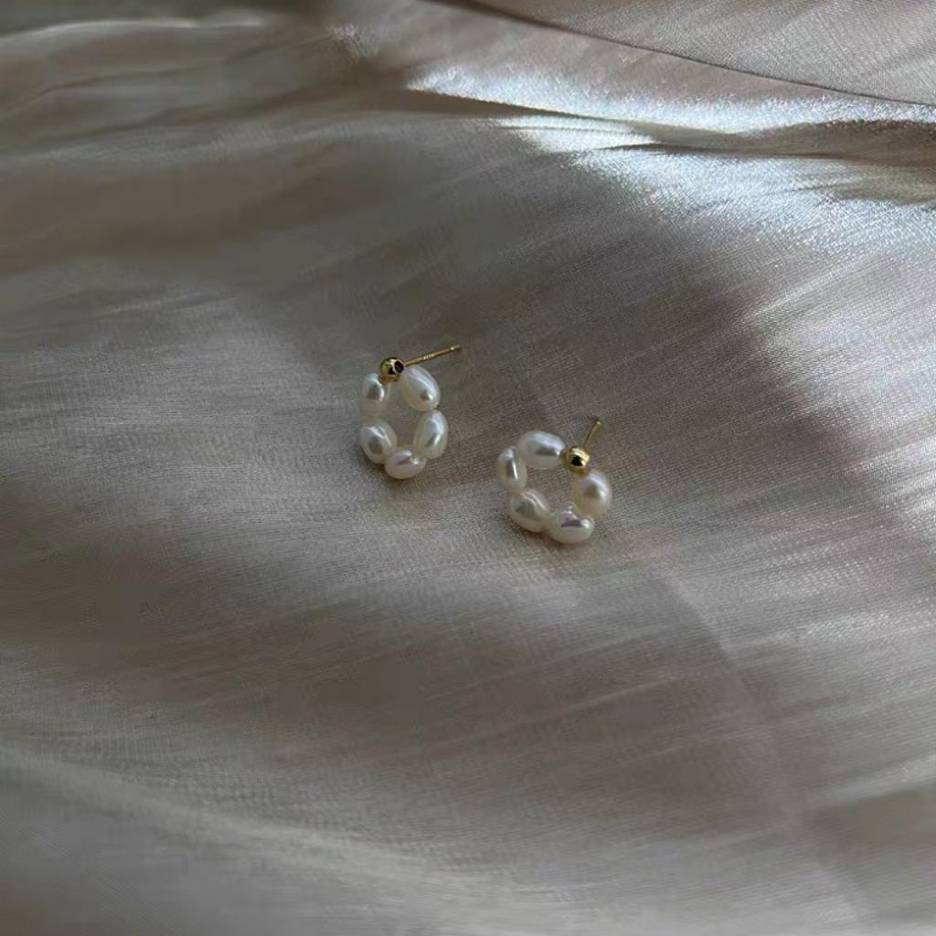 Natural strong light Baroque pearl small round ring earrings silver needle niche design personality versatile temperament handmade earrings