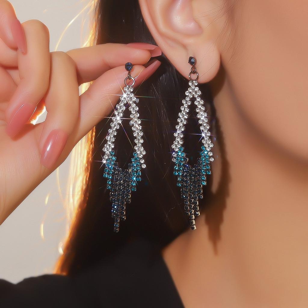 Fashion Versatile Super Flash Long Fringed Earrings