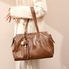 High-end leather large-capacity tote bag shoulder bag women's new fashion versatile commuter armpit big bag tide