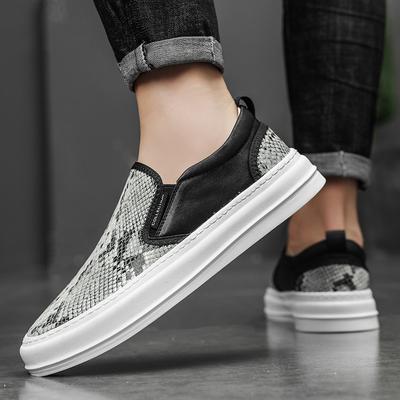 Mode Aus Echtem leder herren bord schuhe Mode designer design stile Jugend Outdoor Freizeit Spaziergang Party männer Slip auf schuhe Schwarz