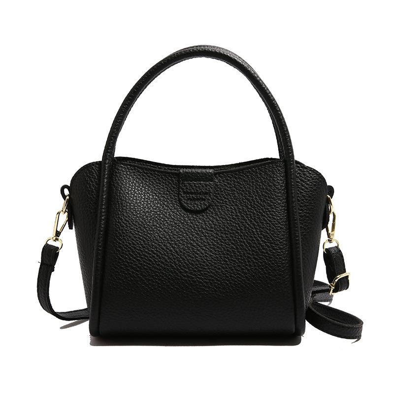 

Premium sense niche portable vegetable basket bag women s 2026 new popular messenger bag commuter shoulder bag