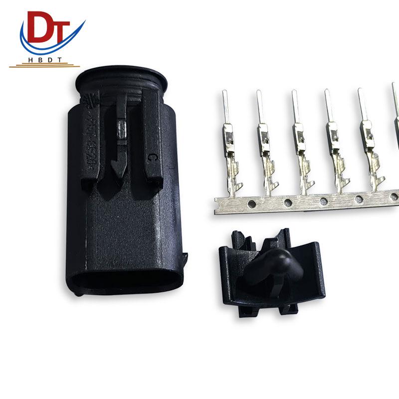 Automotive 4-Pin Black Plastic Wiring Harness Connector System